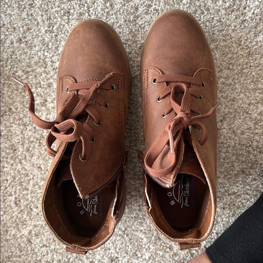 Brown High-Top booties